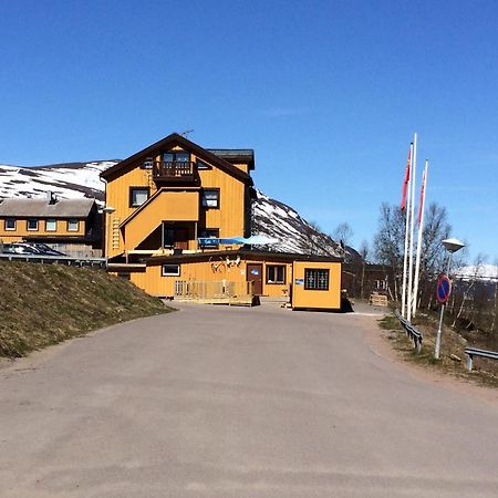 Abisko Guesthouse & Activities Exterior foto