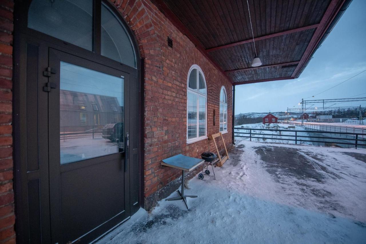 Abisko Guesthouse & Activities Exterior foto